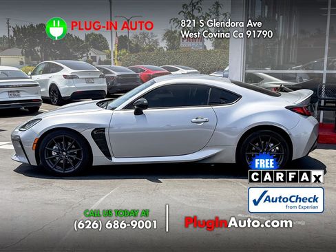Used 2023 Toyota GR86 Premium RWD image 5