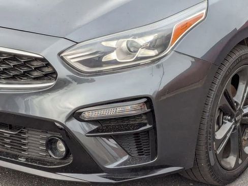 Used 2019 Kia Forte S w/ S Premium Package FWD image 10