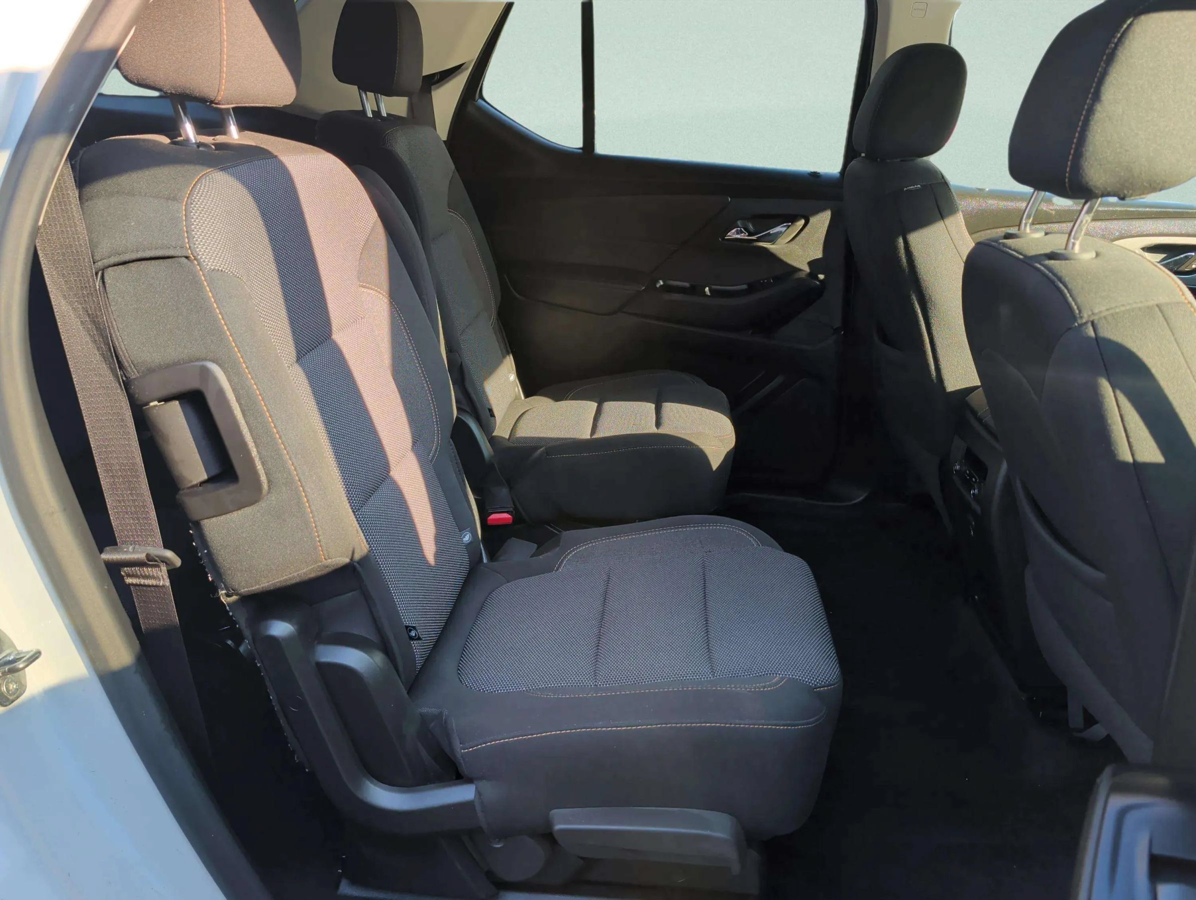 Used 2020 Chevrolet Traverse LT AWD/4WD image 29