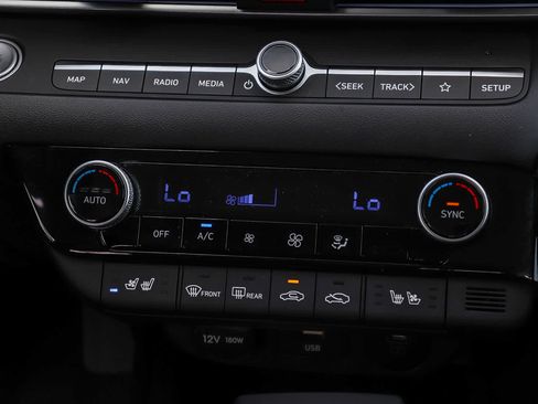 New 2026 Hyundai Elantra Limited image 17