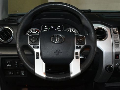 Used 2019 Toyota Tundra SR5 w/ SR5 Upgrade Package AWD/4WD image 23