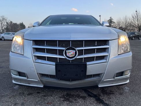 Used 2011 Cadillac CTS Luxury image 2