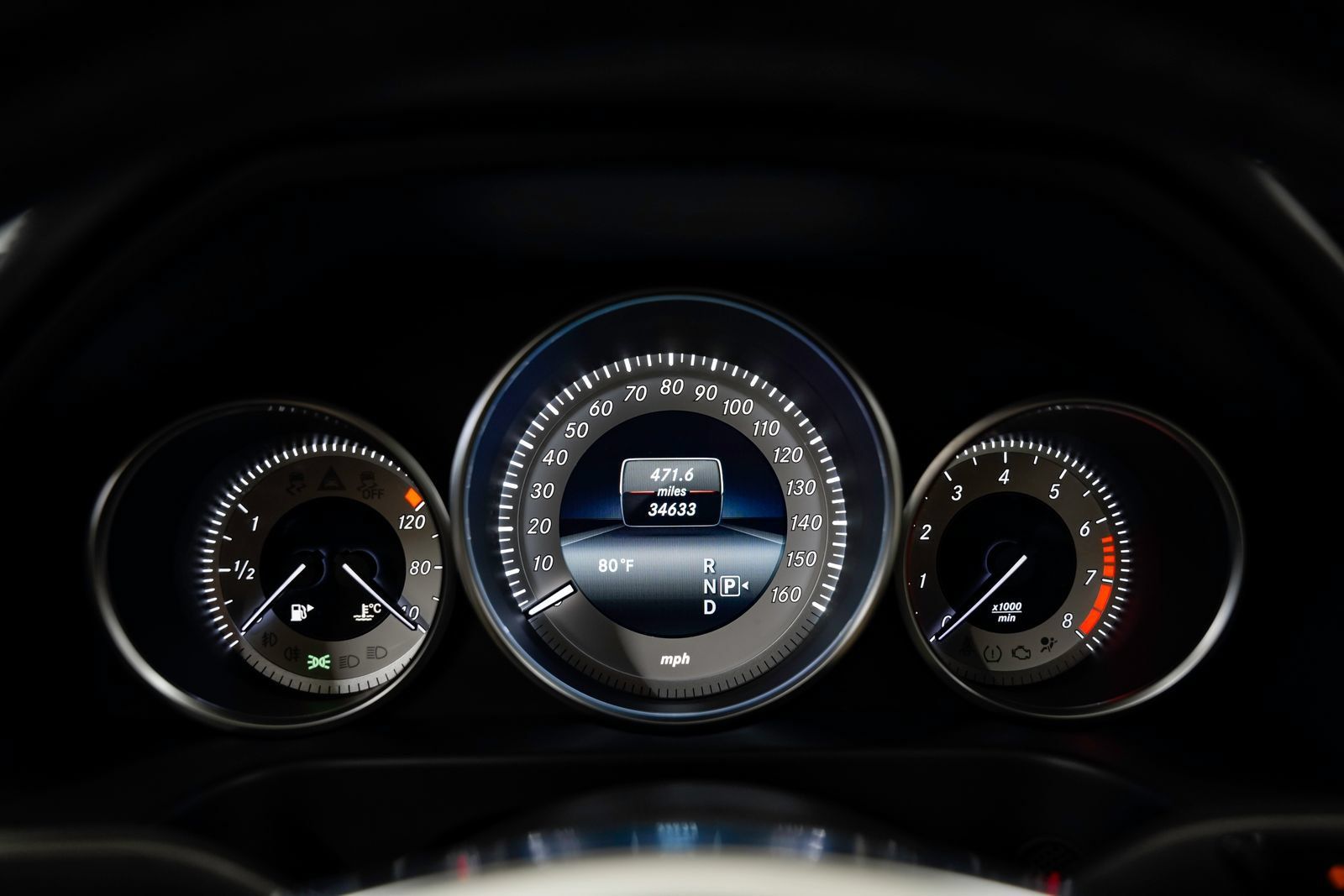 Used 2015 Mercedes-Benz E 400 Sedan image 11