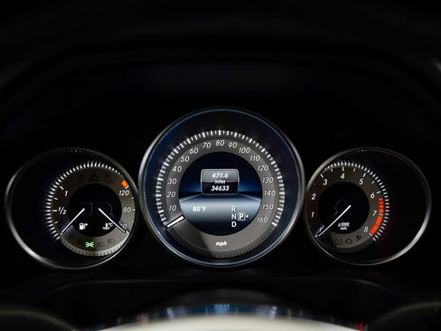 Used 2015 Mercedes-Benz E 400 Sedan image 11