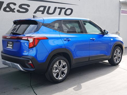 Used 2024 Kia Seltos LX image 4