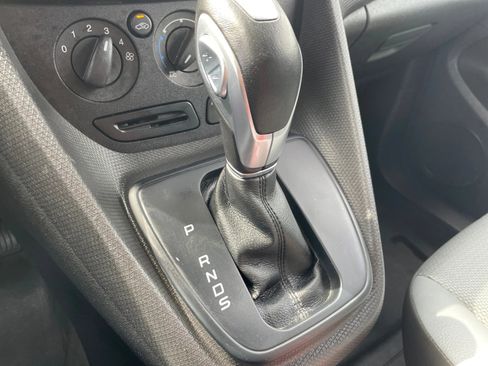 Used 2016 Ford Transit Connect XL FWD image 18