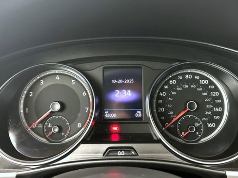 Used 2021 Volkswagen Atlas SE image 14