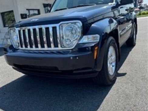 Used 2011 Jeep Liberty Sport w/ Popular Equipment Group image 2