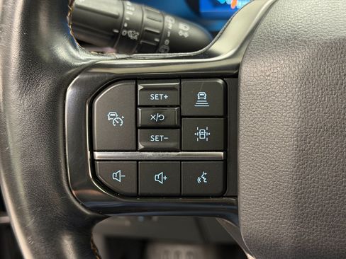 Used 2022 Ford Expedition Platinum AWD/4WD image 15