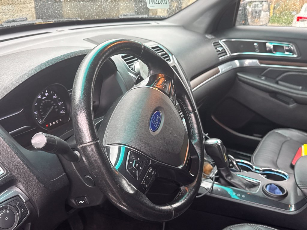 Used 2016 Ford Explorer Limited FWD image 12