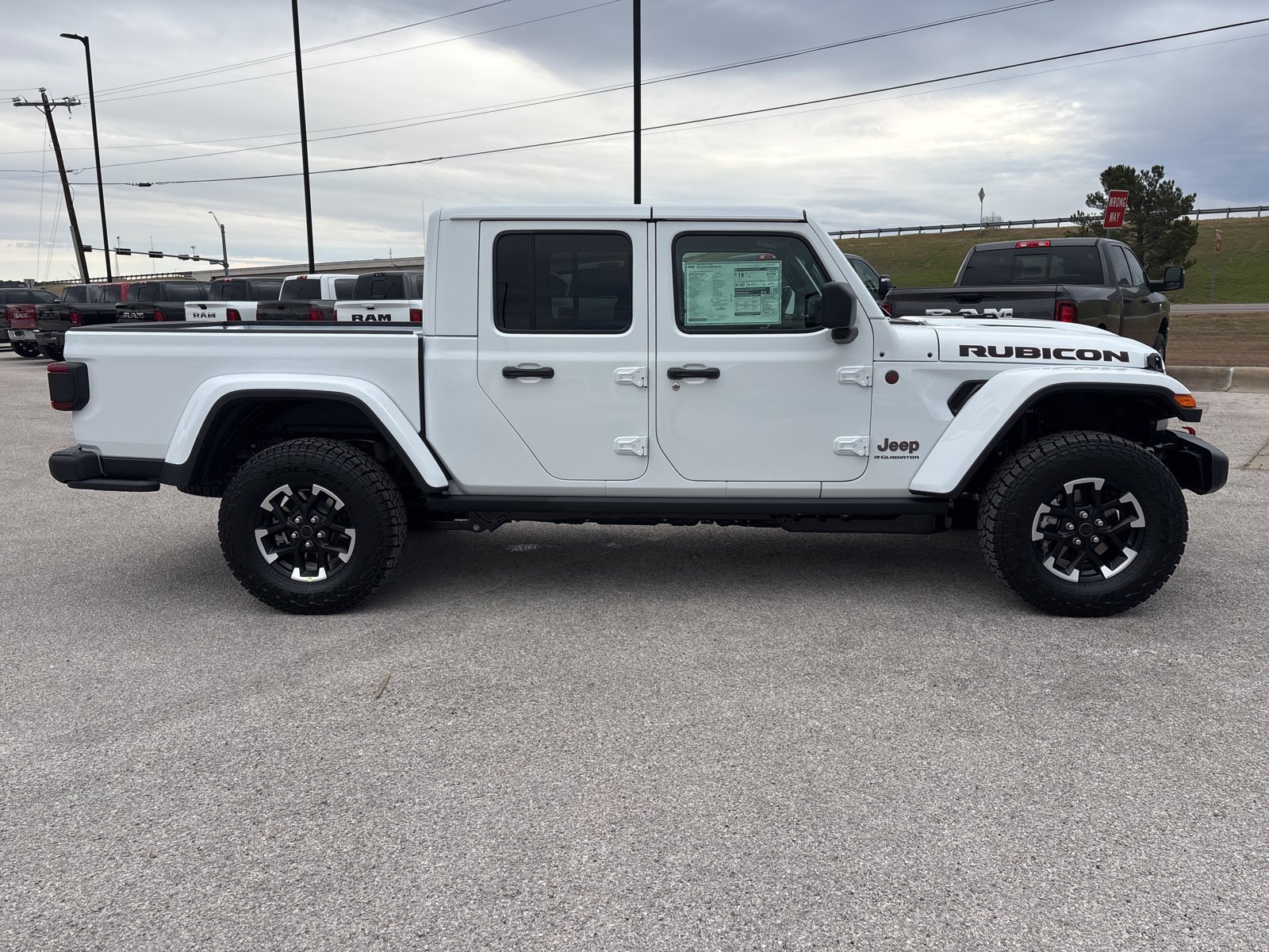 New 2026 Jeep Gladiator Rubicon w/ Steel Power Dome Hood Package AWD/4WD image 7