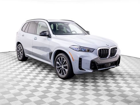 Certified 2026 BMW X5 M60i AWD/4WD image 8