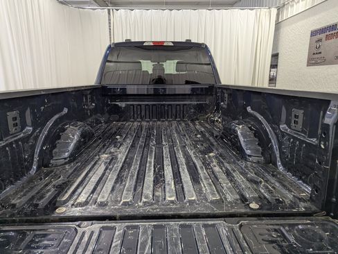 Used 2025 Ford F250 XLT image 14