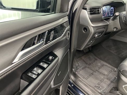 Used 2025 Jeep Wagoneer Series II image 21