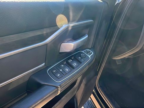 Used 2024 RAM 2500 Big Horn w/ Bed Utility Group image 15