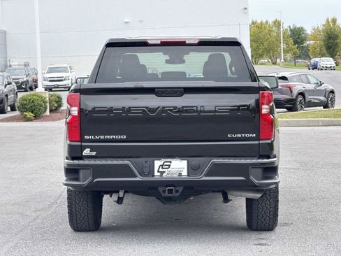 Used 2025 Chevrolet Silverado 1500 Custom image 25