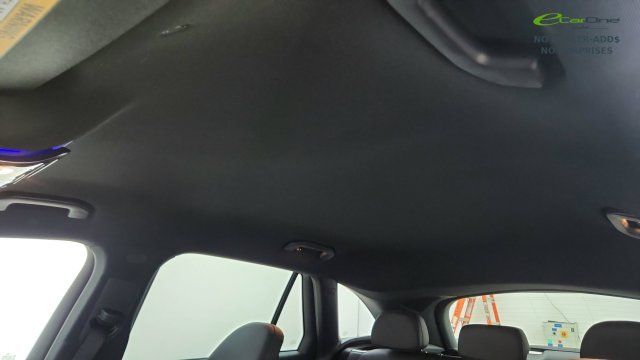 Used 2025 Mercedes-Benz GLC 300 4MATIC image 69