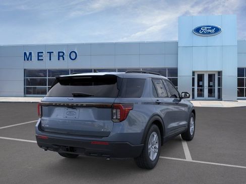 New 2026 Ford Explorer Active AWD/4WD image 8