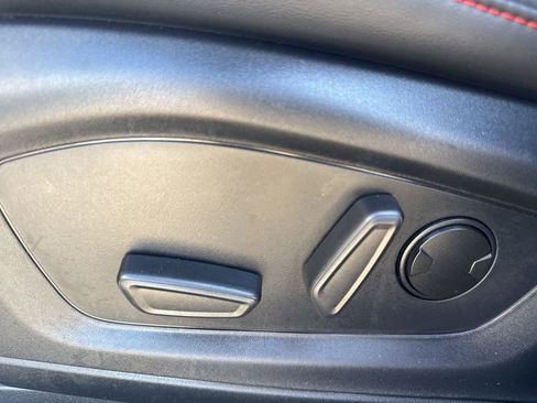 Used 2025 Ford Explorer ST-Line image 17