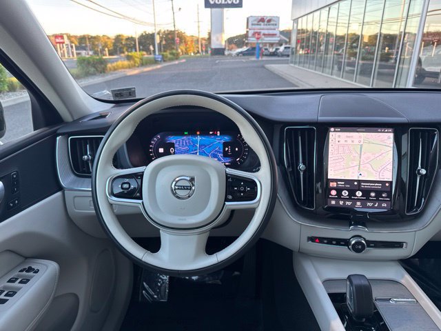 Used 2024 Volvo XC60 B5 Plus w/ Climate Package AWD/4WD image 21