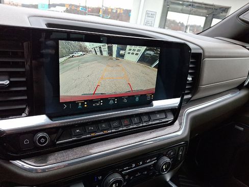 Used 2023 Chevrolet Silverado 1500 LTZ w/ LTZ Premium Package image 15