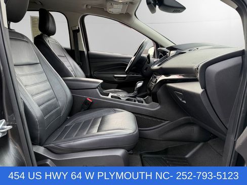 Used 2018 Ford Escape Titanium w/ Ford Safe & Smart Package AWD/4WD image 14