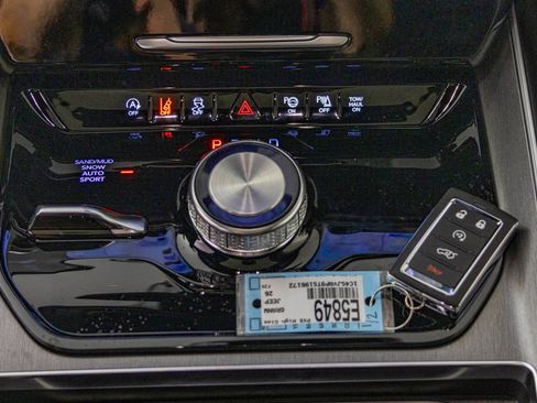 New 2026 Jeep Grand Wagoneer 4WD w/ Premium Group I image 28