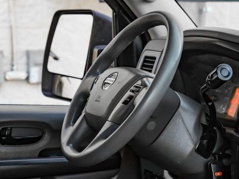 Used 2021 Nissan NV 3500 SV w/ Back Door Glass Package image 11