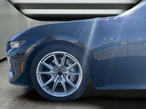 Used 2024 Ford Mustang GT Premium image 14