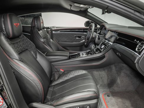Used 2020 Bentley Continental GT image 2