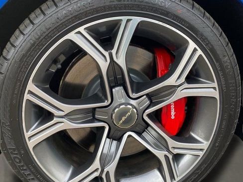 Used 2018 Kia Stinger GT image 18