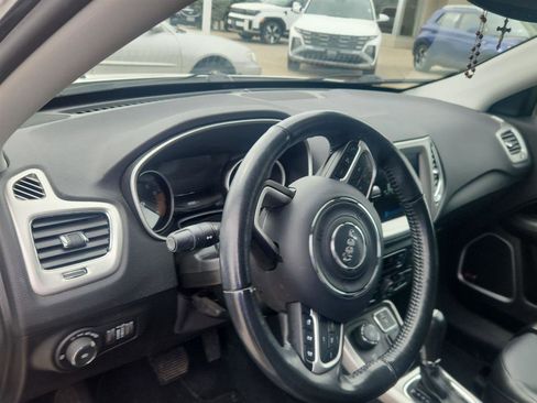 Used 2019 Jeep Compass High Altitude AWD/4WD image 14