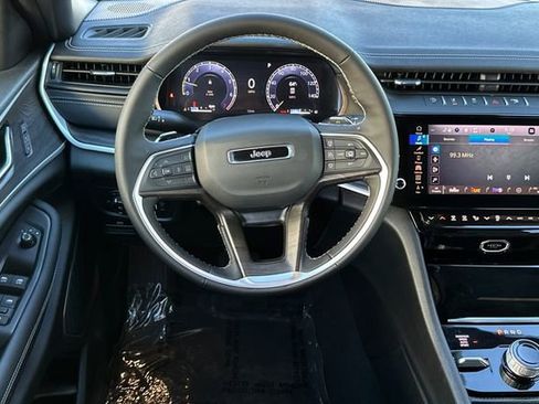 New 2026 Jeep Grand Cherokee L Limited AWD/4WD image 13