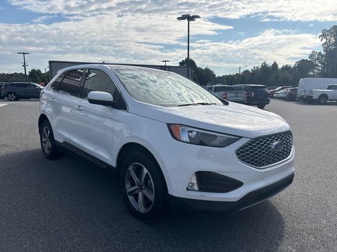 Used 2024 Ford Edge SEL w/ Convenience Package AWD/4WD image 11