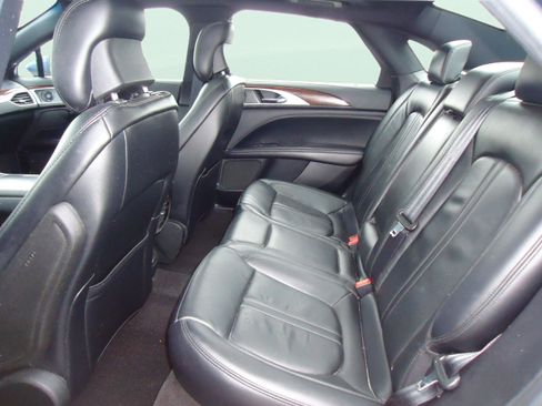 Used 2019 Lincoln MKZ Reserve w/ Reserve Plus Package image 30