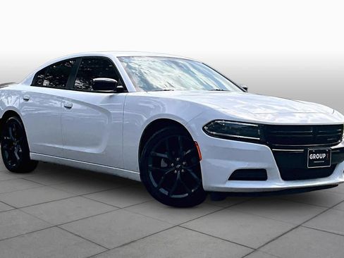 Used 2023 Dodge Charger SXT w/ Blacktop Package RWD image 3