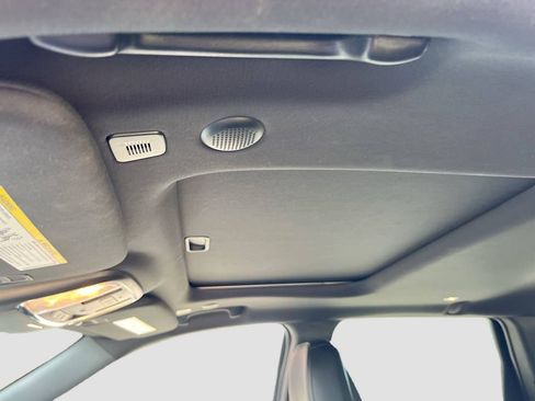 Used 2022 Jeep Grand Cherokee Laredo X image 20