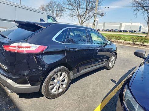 Used 2019 Ford Edge Titanium w/ Cold Weather Package image 2