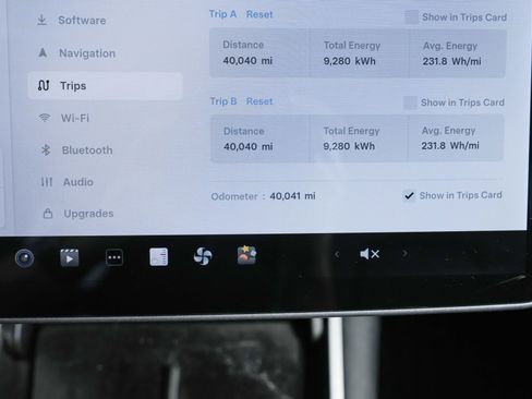 Used 2020 Tesla Model 3 Standard Range Plus image 29