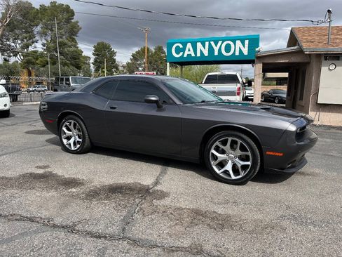 Used 2015 Dodge Challenger SXT Plus image 2