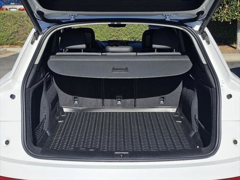 Used 2022 Audi Q5 2.0T Premium Plus w/ Premium Plus Package image 7