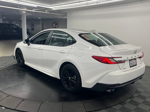 Used 2026 Toyota Camry SE FWD image 4
