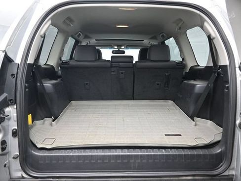 Used 2017 Lexus GX 460 w/ Navigation Package AWD/4WD image 25
