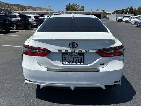Used 2024 Toyota Camry SE FWD image 3