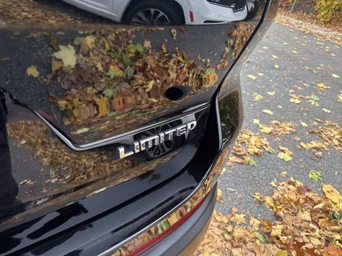 Used 2021 Jeep Grand Cherokee L Limited image 5