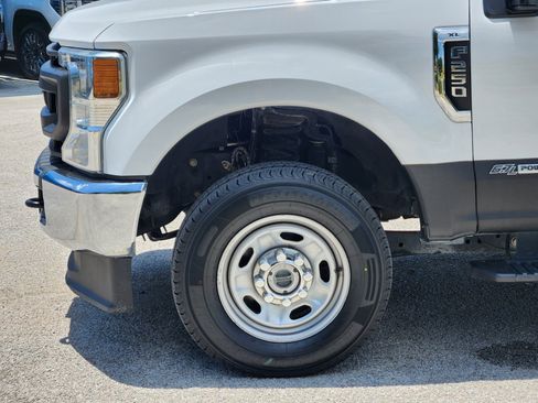 Used 2022 Ford F250 XL w/ Power Equipment Group AWD/4WD image 24