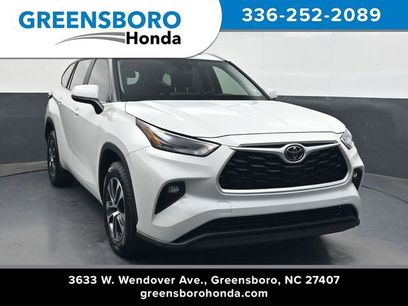 Used 2023 Toyota Highlander XLE