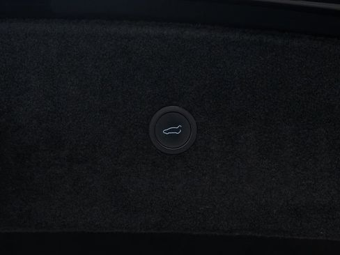 Used 2022 Tesla Model S Standard Range image 32