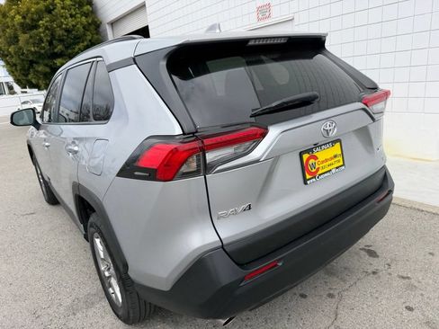 Used 2024 Toyota RAV4 XLE FWD image 4