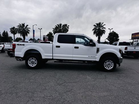 Used 2018 Ford F250 XLT w/ Snow Plow Prep Package AWD/4WD image 6